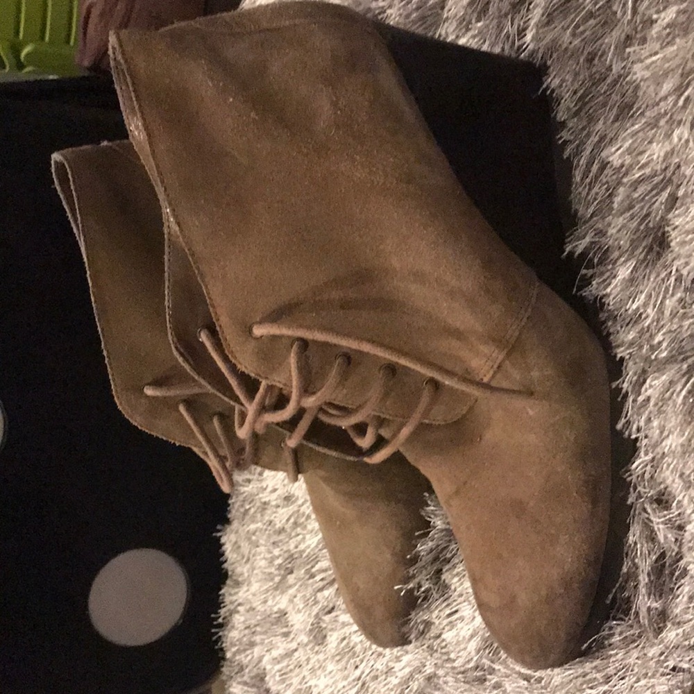 Suede wedges